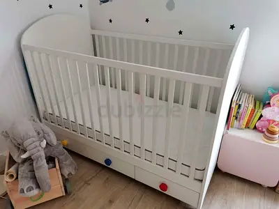 White IKEA GONATT Cot Bed with 3 drawers and DRÖMMANDE Pocket sprung mattress