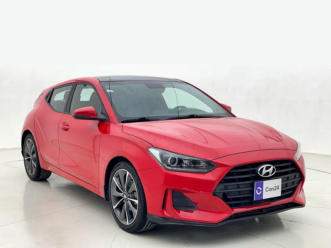 Hyundai Veloster 2019 — photo 1 of 13