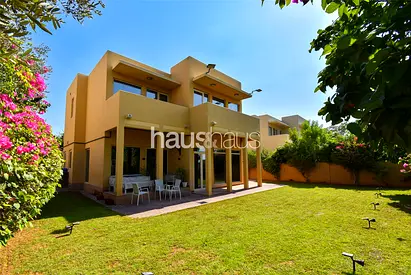 Single Row | Close to Pool and Park | Vacant Now
