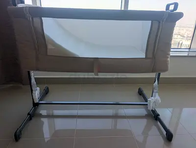 Bedside Co-Sleeper Bassinet - Matress included, Adjustable Side Crib
