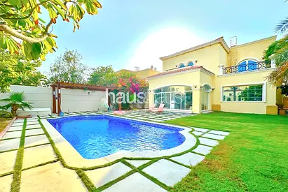Large Plot | 5 Bedroom Villa | Extended