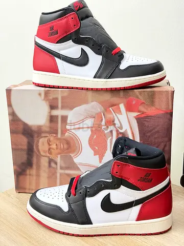 Air Jordan 1 Retro High OG Black Toe Reimagined US 10