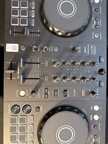 BRAND NEW !!! Pioneer DJ DDJ-FLX4 + UDG Hard Case