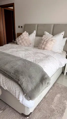 LUXURY KING SIZE BED  PREMIUM MATTRESS FOR SALE