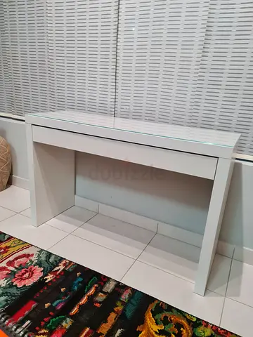 Dressing table (Ikea)
