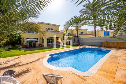 Legacy Large | Great Location | Vacant June