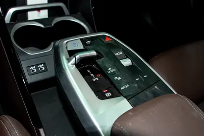 2023 BMW IX1 照片 16