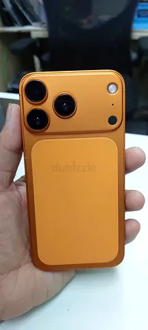 iPhone Xr in 17 Pro Converted