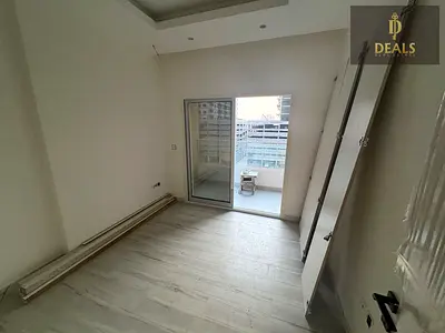 EXCLUSIVE PRICE || FREEHOLD || NO COMMISSION || PARKING || GYM || SWIMMING POOL