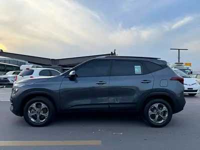 2021 KIA SELTOS thumbnail 2