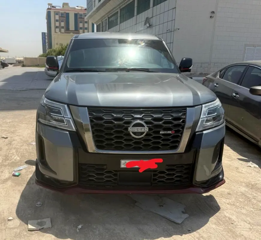 Nissan Patrol 2019 — photo 1 of 6