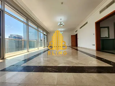 Alluring 3BHK With Maid Room, Parking & All Amenities