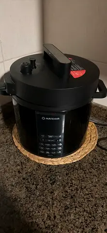 Nutricook Electric Pressure Cooker / Multi-cooker - Good Condition