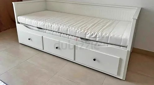 IKEA Hamnes Day bed with 3 storage drawers underneath and with 2 IKEA mattresses