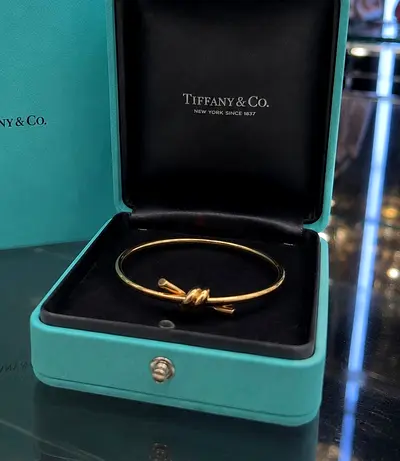 Tiffany  Co. 18k Gold Knot Bangle Bracelet