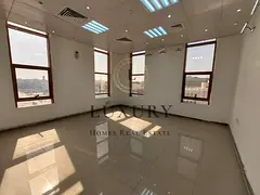FREE CENTRAL AC| SPACIOUS | MAIN ROAD