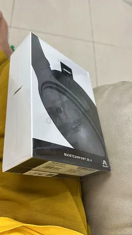 Bose QuietComfort 35 II - Noise Cancelling Wireless Headphones (Black) - Sealed Box