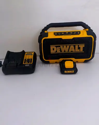 DEWALT BLUETOOTH SPEAKER SMALL