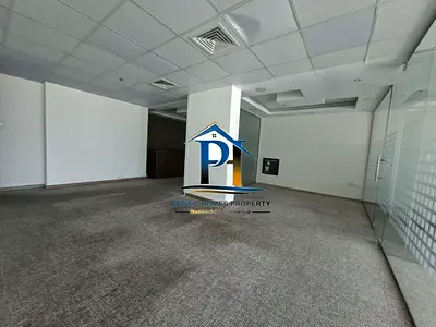 AC FREE | MODERN OFFICE SPACE | PRIME LOCATION | GLASD PARTITION