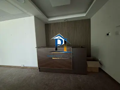 AC FREE | MODERN OFFICE SPACE | PRIME LOCATION | GLASD PARTITION