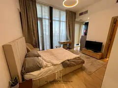 HIGH FLOOR - PRIME LOCATION - BRIGHT - SPACIOUS