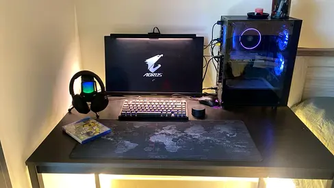 Study table/ Desk for sale