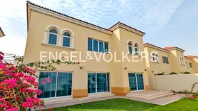Upgraded | Single Row | Ready to move in