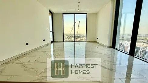 Luxury 3BR + Maid | High Floor | Skyline View | Curtains Installed