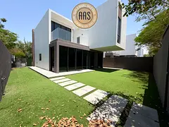 Luxurious townhouse with biggest backyard / beautiful view / in aljada community