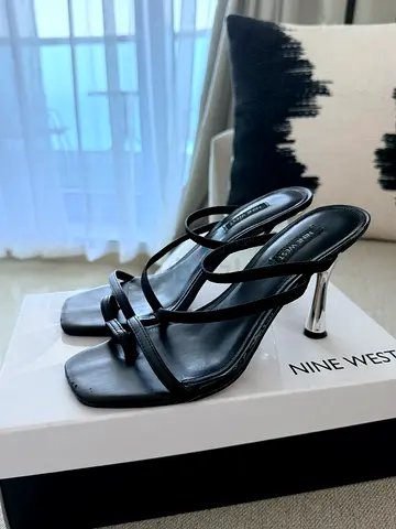 Black strappy heeled sandals (Nine West) - gently used. 37 size