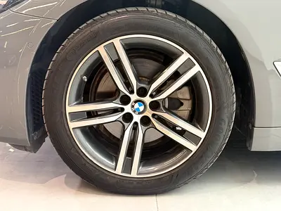 BMW 5 Series 520i, миниатюра 5