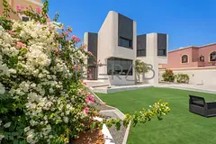 CONTEMPORARY VILLA | MODERN INTERIORS | PVT GARDEN