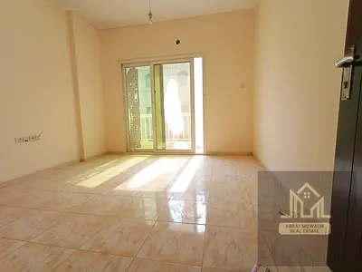 Ready to move apartment available prime location near safari Mall