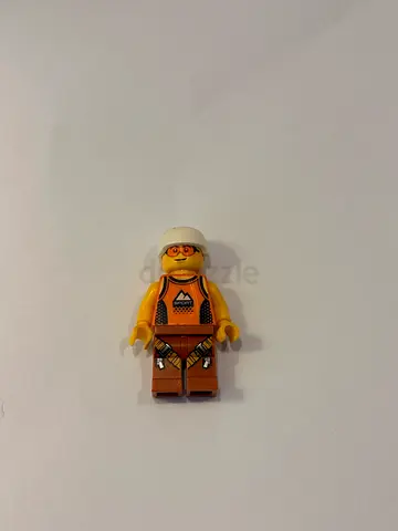LEGO Minifigure - Orange Construction Worker with Helmet