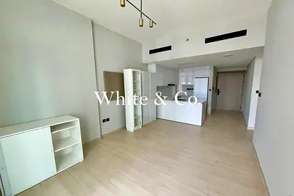 Multi Cheques | Part Furnished | Modern