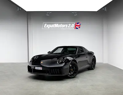 992.2 • Like New - Ultra Low Mileage • Porsche Warranty • GCC