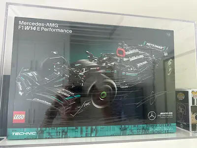 LEGO Mercedes-AMG F1 W14 42171 Signed by Toto Wolff – Sealed + Acrylic Display Case