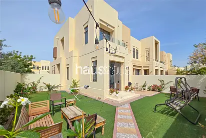 Includes White Goods| Opposite Pool | Single Row