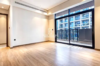 Elegant 2bhk+Laundry | Spacious | Prime Location