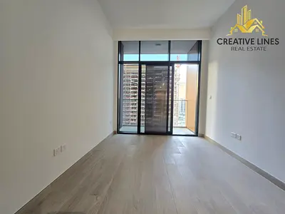 BRAND NEW - READY TO MOVE - SPACIOUS STUDIO