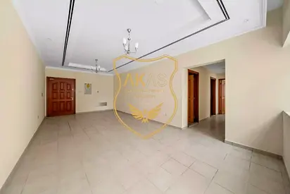 2BHK WITH 3BATHROOM,MASTER ROOM,BUILT IN WARDROBES,CAR PARKING FREE,CLOSE TO AL RIGGA METRO
