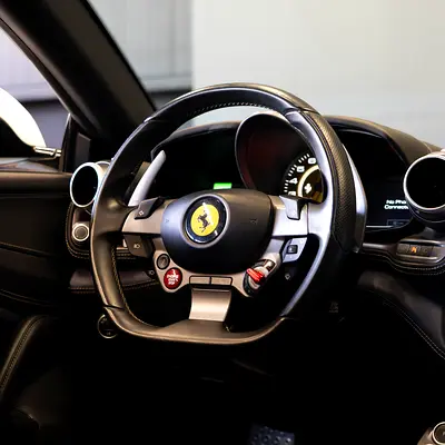 صورة 13 لـ 2017 Ferrari GTC4 LUSSO