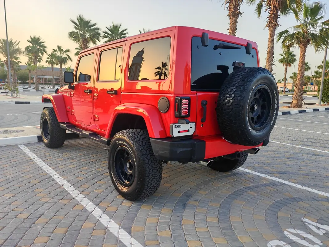 Jeep Wrangler Unlimited 2016 — photo 1 of 18