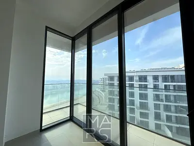 Sea View 1-Bedroom | Beach Access | Ajmal Makan