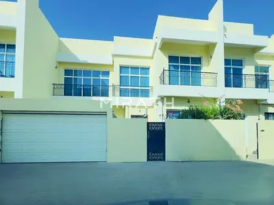 Elegant Spacious 5BR Villa – Prime Family Living