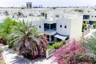 Exclusive | Corner Unit | Well Maintained