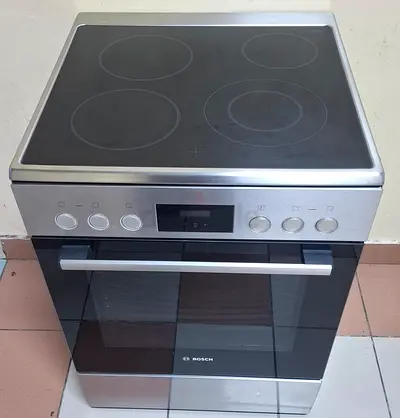 Bosch latest model 4 Hobs Electric cooker 60by60 cm