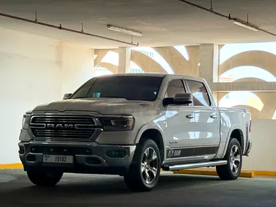 Dodge Ram 1500 Laramie (GCC) Full Option العنوان* قم بوصف مركبتك*  40/16000  قم بوصف مركبتك* اللون