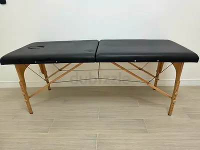 Black Folding Massage Table / Portable Treatment Couch