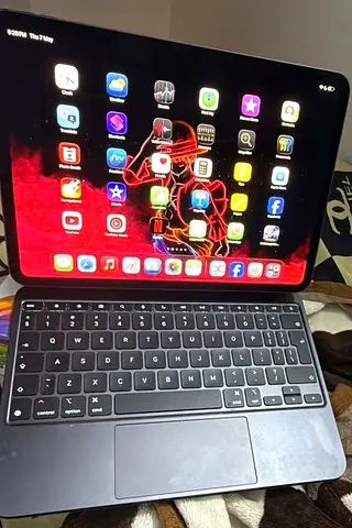 Ipad Pro-M4 11 inches with Magic Keyboard